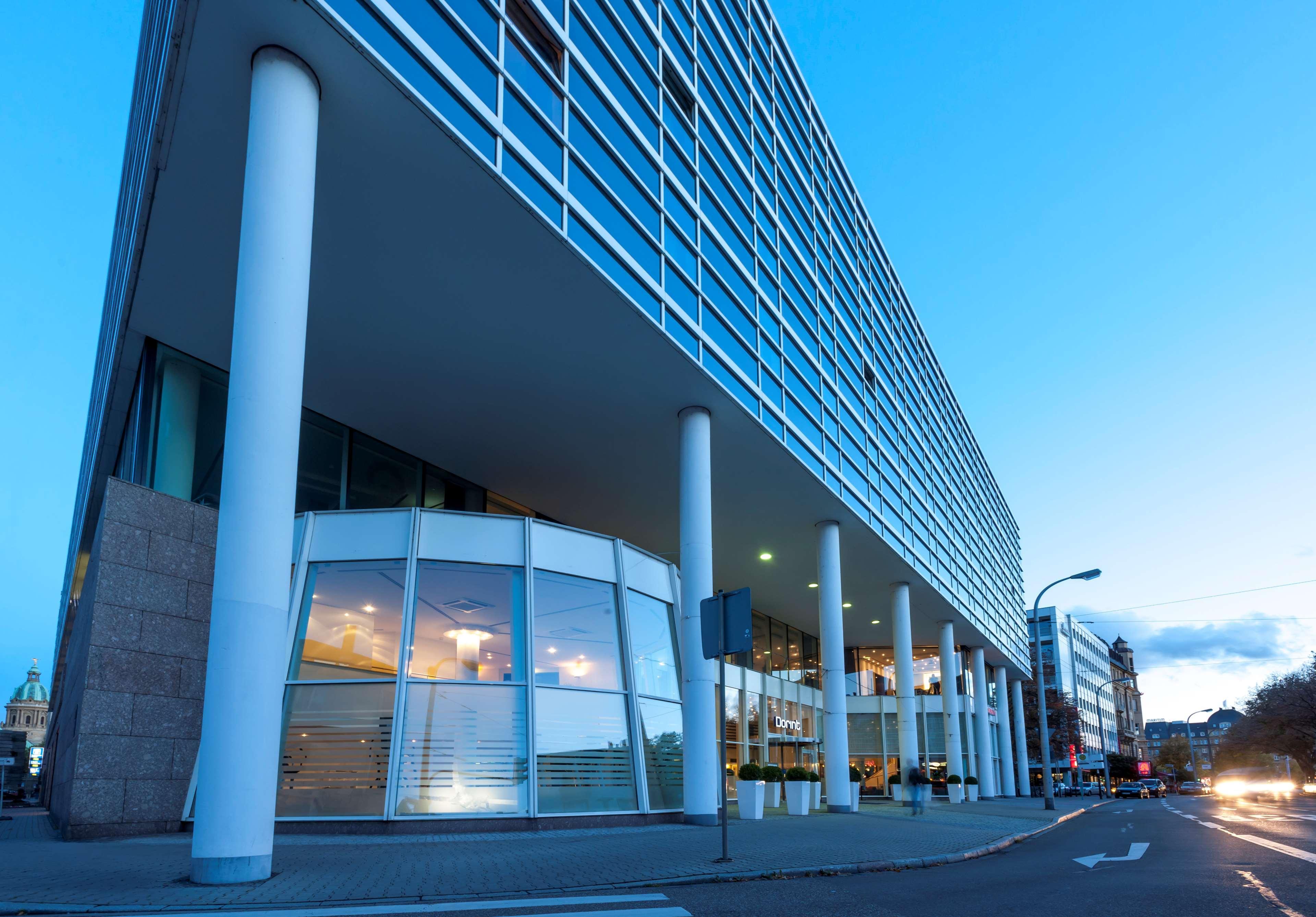 Dorint Kongresshotel Hotel 4*